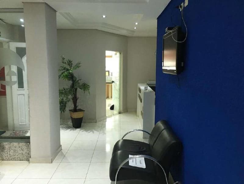 Foto 2 de 24: Comercial em leilão em Maringá - PR — Parte Ideal de 50% do Edifício Comercial Mandarino de área construída de 2.424,75m² - Zona 09, Maringá/PR