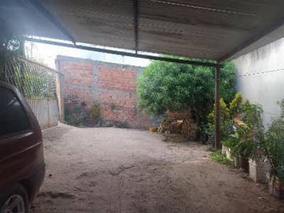 Foto 11 de 15: Casa em leilão em Caldas Novas - GO — Casa 178m² com Terreno 608m² | Caldas Novas-GO | Caldas do Oeste - Ampla com 4 Dorms e Varanda - Financiamento até 420 Meses!