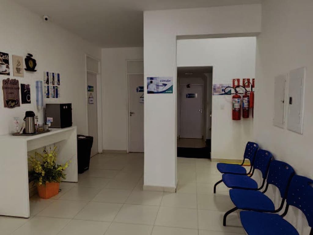 Foto 7 de 9: Comercial em leilão em João Pessoa - PB — Prédio com dois pavimentos situado na Avenida Getúlio Vargas