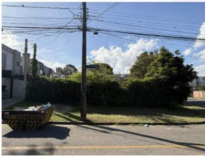 Foto 5 de 26: Terreno em leilão em Curitiba - PR, bairro Água Verde — Direitos que os executados possuem sobre a parte ideal correspondente a 25% do terreno com área de 654.00m2, sem benfeitorias - Bairro Água Verde - Curitiba/PR.