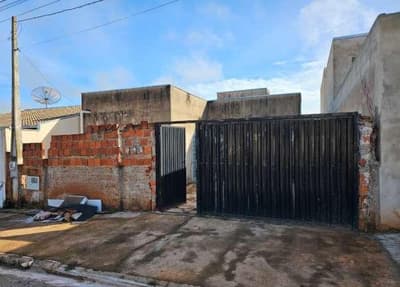 Casa em leilão em Nova Granada - SP — Casa, A.T. 237m², A.C. 67m², 3 dorms, Jardim Universo (Direitos)