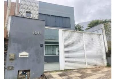 Casa em leilão em Barra Mansa - RJ — Casa 140m², em Barra Mansa/RJ - Ocupado