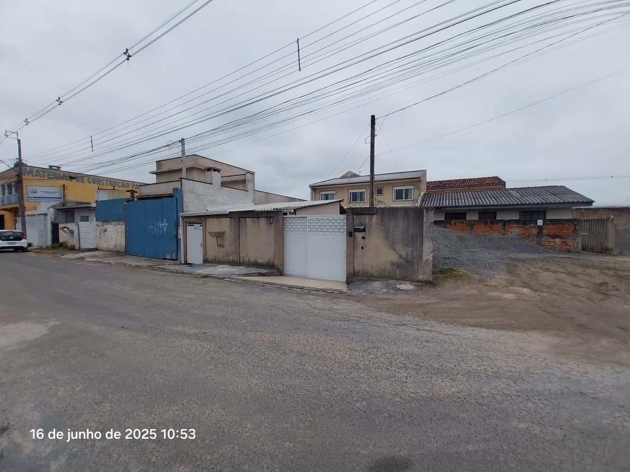 Foto 3 de 25: Terreno em leilão em Curitiba - PR, bairro Uberaba — Terreno urbano com área de 321,46m², contendo benfeitoria com área de 166,00m², Curitiba/PR