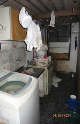 Casa em leilão em São Carlos - SP — Casa, A.T. 300m², A.C. 189m², 2 dorms, 1 suíte, Pq. Santa Felícia Jardim (Direitos)