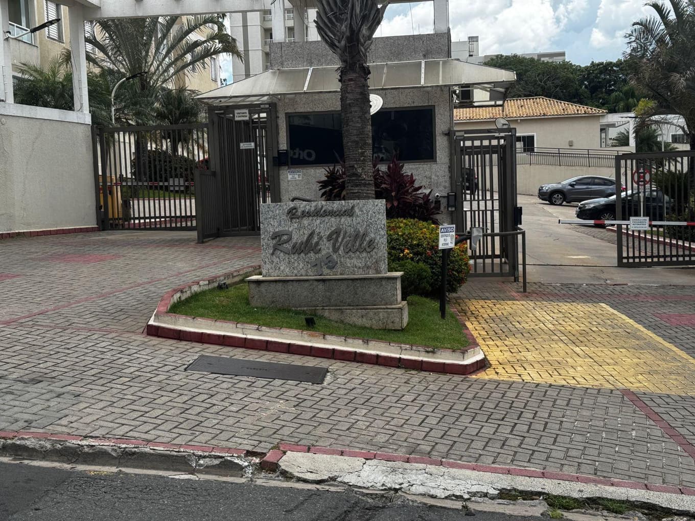 Foto 1 de 11: Apartamento em leilão em Campinas - SP — Apto 50m² no bairro Jardim Nova Europa em Campinas/SP - Ocupado