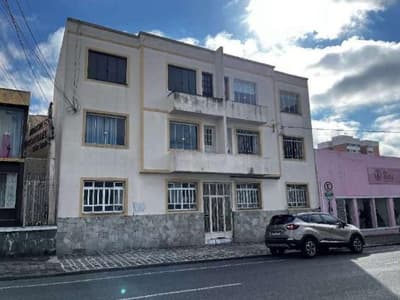 Apartamento em leilão em Curitiba - PR — Apartamento nº 07, no 2º andar, lado direito, do Edifício Marechal Deodoro, Curitiba - PR