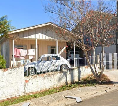 Casa em leilão em Reserva - PR, bairro Mercer — IMÓVEL URBANO COM ÁREA TOTAL DE 399,81 m2- Em RESERVA/PR