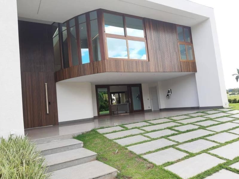 Foto 4 de 56: Casa em leilão em Foz Do Iguacu - PR — Casa, Desocupado, Foz Do Iguacu / PR (50% abaixo da avaliação)