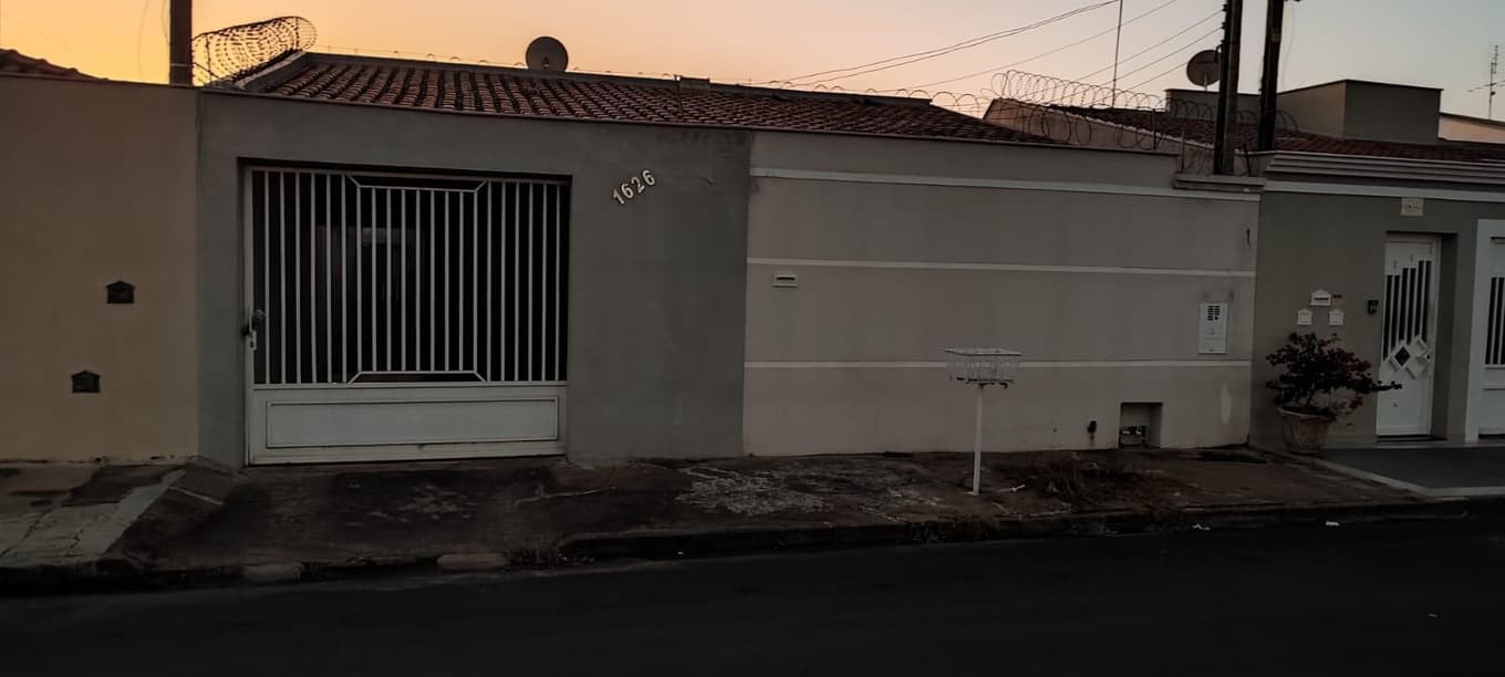Foto 2 de 5: Casa em leilão em Araçatuba - SP — Casa 149m², em Araçatuba/SP - Ocupado