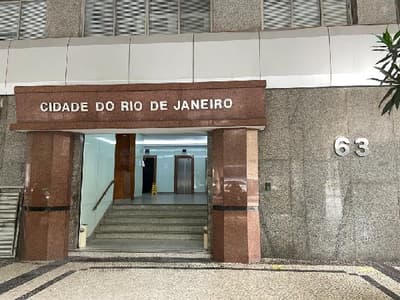 Comercial em leilão em Rio De Janeiro - RJ — AVENIDA ALMIRANTE BARROSO N. 63, SALA 2402