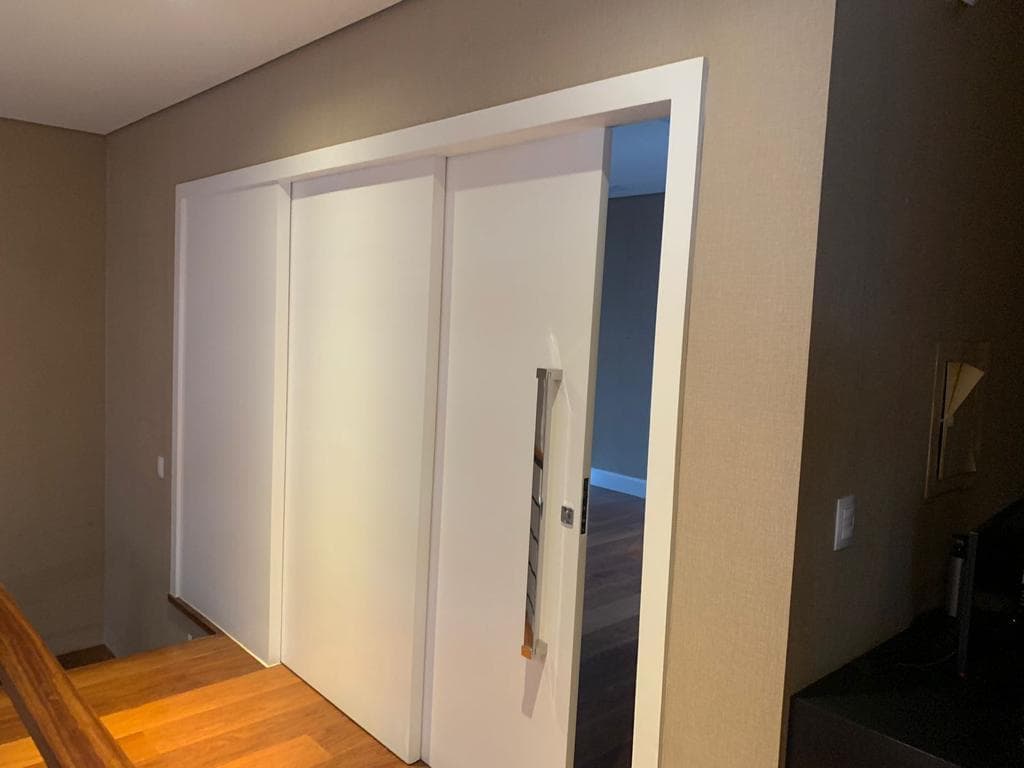 Foto 5 de 63: Casa em leilão em Marília - SP — CASA DE ALTO PADRÃO - JARDIM TROPICAL, MARILIA/SP - ÁREA DE 480m² - 4 SUÍTES, PISCINA AQUECIDA E SPA