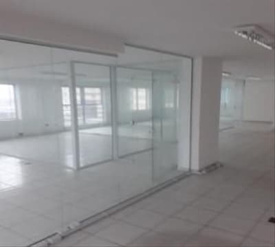 Foto 5 de 14: Comercial em leilão em Curitiba - PR — CONJUNTO COMERCIAL Nº 401 E 4 VAGAS DE GARAGEM (CURITIBA)