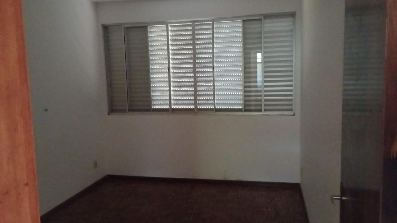 Foto 14 de 14: Casa em leilão em Capitão Leônidas Marques - PR — Casa 152m² Desocupada no Bairro Centro em Capitão Leonidas Marques/PR