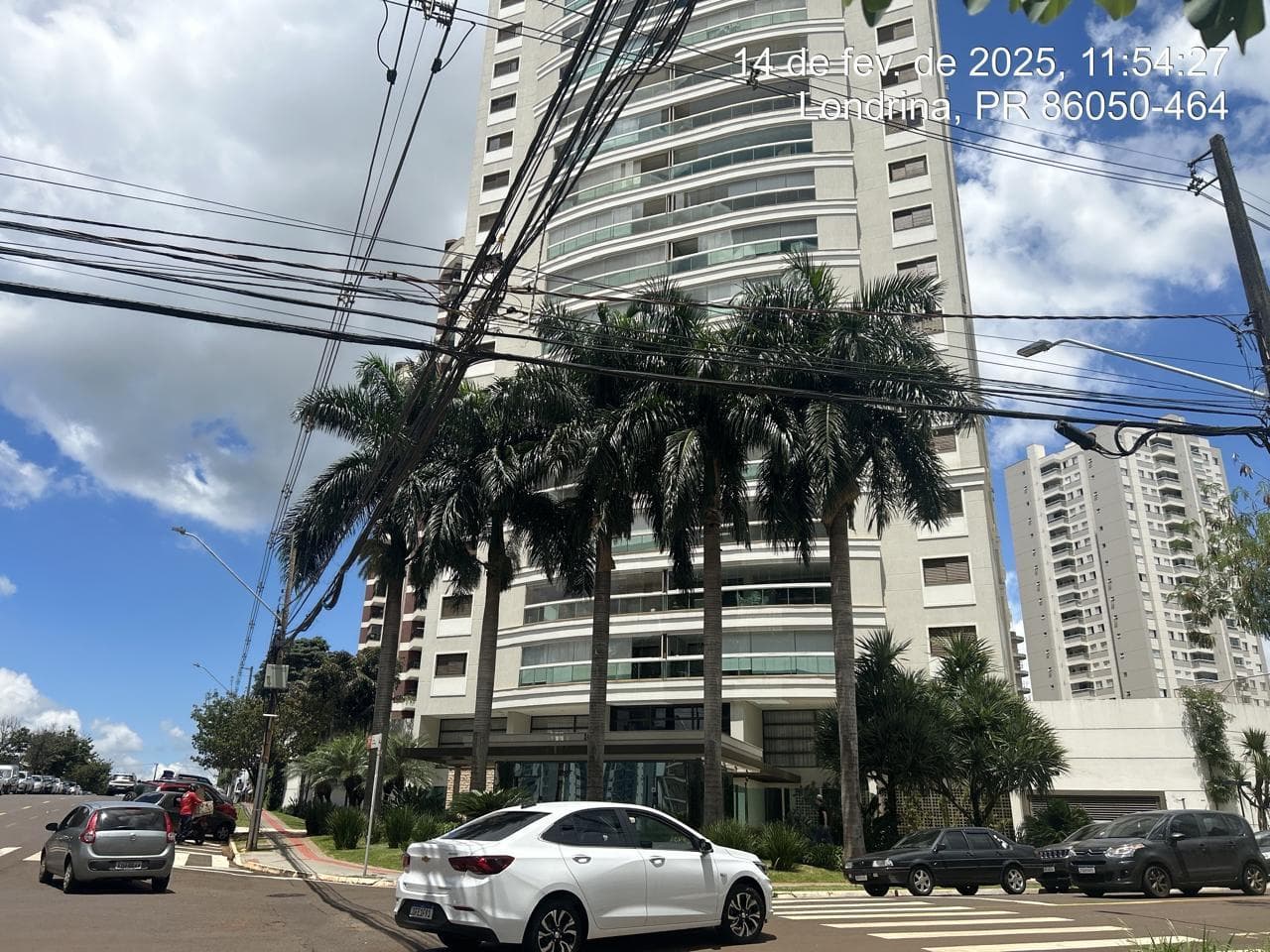 Foto 5 de 9: Apartamento em leilão em Londrina - PR — Apartamento, 18º pavimento do Edifício Maison Villa Lobos, Londrina/PR