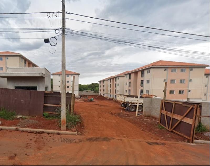 Apartamento em leilão em Guaíra - PR, bairro São José — Apartamento n° 101, bloco N, do residencial Solar do Bosque, Rua Ministro Gabriel Passos esquina com a Rua da Floresta, Bairro São José, Guaira/PR