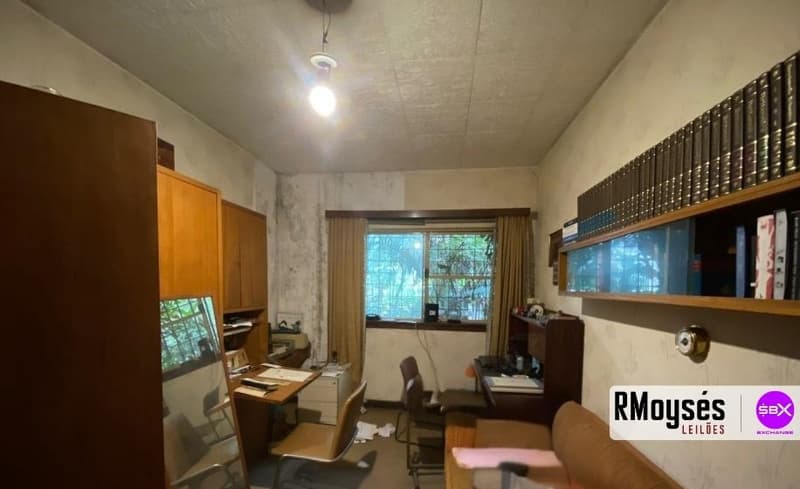 Foto 8 de 18: Casa em leilão em São Paulo - SP, bairro Brooklin — Imóvel Residencial, A.T. 579m², A.C. 222m², Brooklin