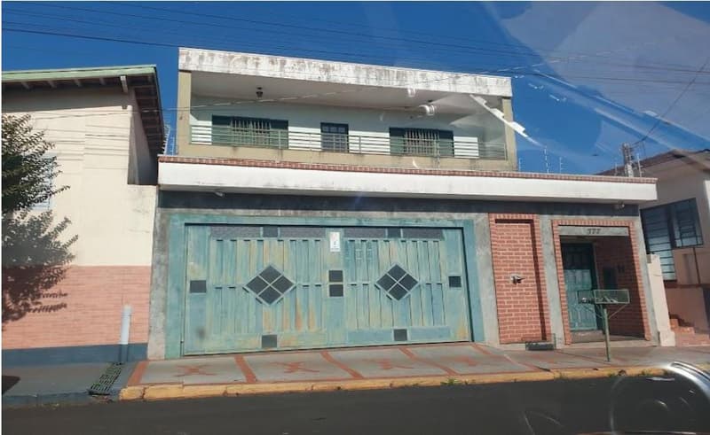 Casa em leilão em Altinópolis - SP — Sobrado - A.T. 234,00m² - A.C. 280,00m² https://maps.app.goo.gl/n9xRRLzGy6auJNdb6