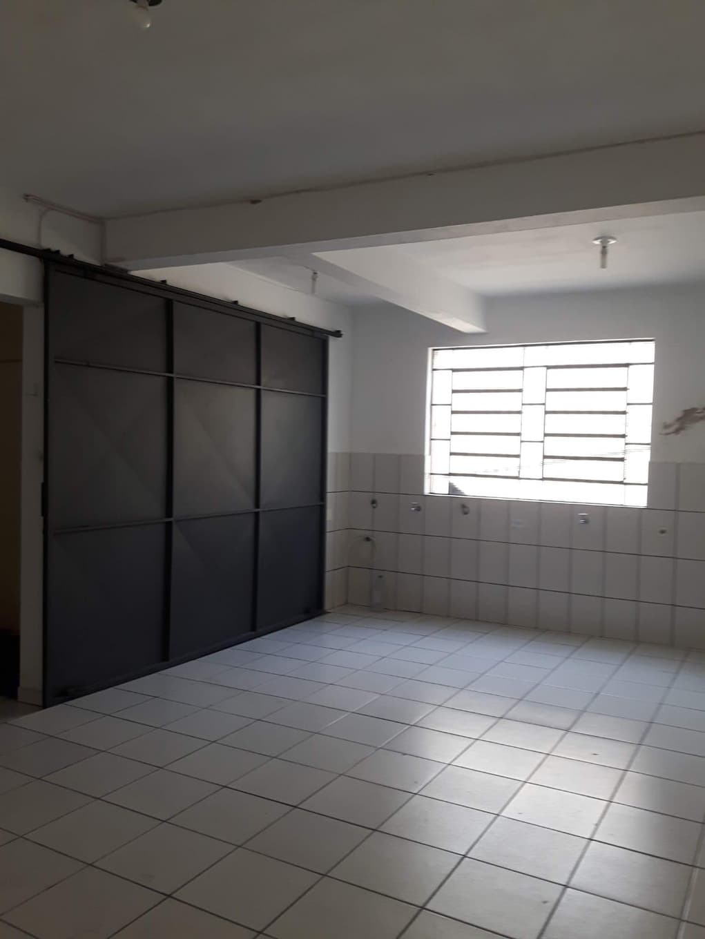 Foto 25 de 31: Casa em leilão em Sorocaba - SP — 03 Casas, 01 Salão Comercial com 387m², 5 vagas, Ocupada pelo Vendedor na Vila Fiori em Sorocaba/SP