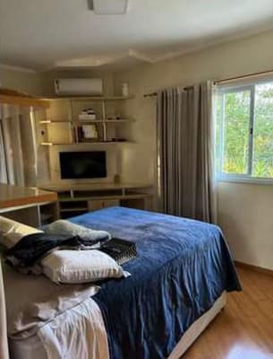 Foto 8 de 10: Casa em leilão em Curitiba - PR — IMÓVEL RESIDENCIAL, A.C. 272,41M², Condomínio Horizontal Villagio Di Garda, Curitiba/PR
