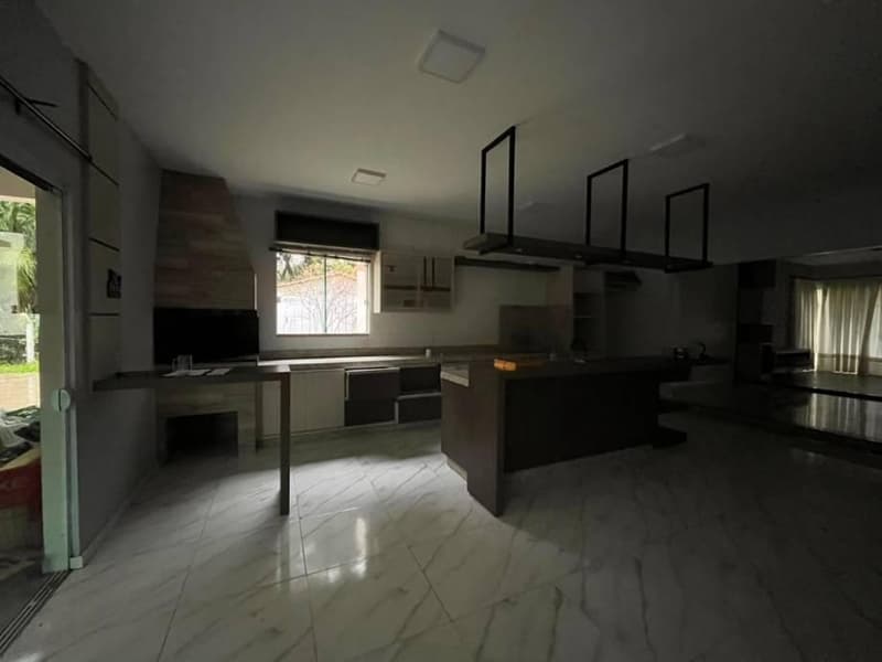 Foto 1 de 13: Casa em leilão em Presidente Getúlio - SC — Casa 239m² com Terreno 1125m² || DESOCUPADA || Presidente Getúlio-SC | Niterói - 3 Dorms, 3 Banheiros - Financiamento até 420 Meses!