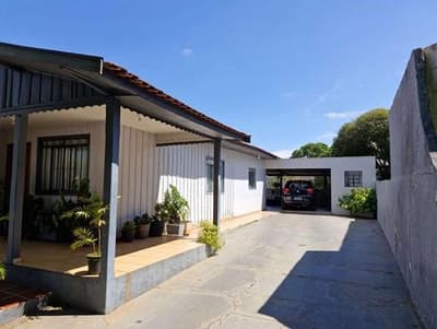 Foto 4 de 9: Casa em leilão em Umuarama - PR — Terras contendo construção mista em alvenaria e madeira, Umuarama/PR