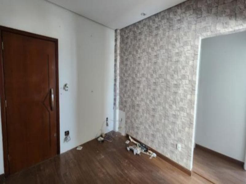 Foto 3 de 7: Comercial em leilão em Araçatuba - SP, bairro Centro — Sala, 40.1 m2, Araçatuba / SP