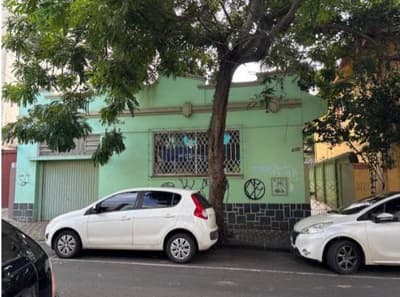 Foto 3 de 3: Casa em leilão em Ponta Grossa - PR, bairro Centro — Imóvel urbano, situado na Rua General Carneiro, Centro, Ponta Grossa/PR.