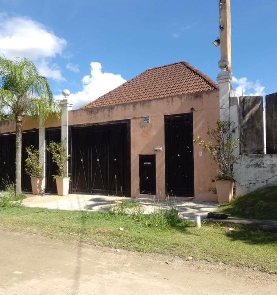 Foto 1 de 2: Terreno em leilão em São Sebastião - SP, bairro Vila Balneária Bueno — Casa em São Sebastião - SP