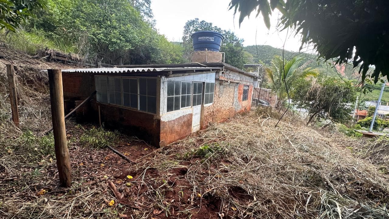 Foto 9 de 11: Imóvel em leilão em Carangola - MG, bairro Panorama — IMÓVEL URBANO COM ÁREA TOTAL DE 600 M2 EM CARANGOLA-MG