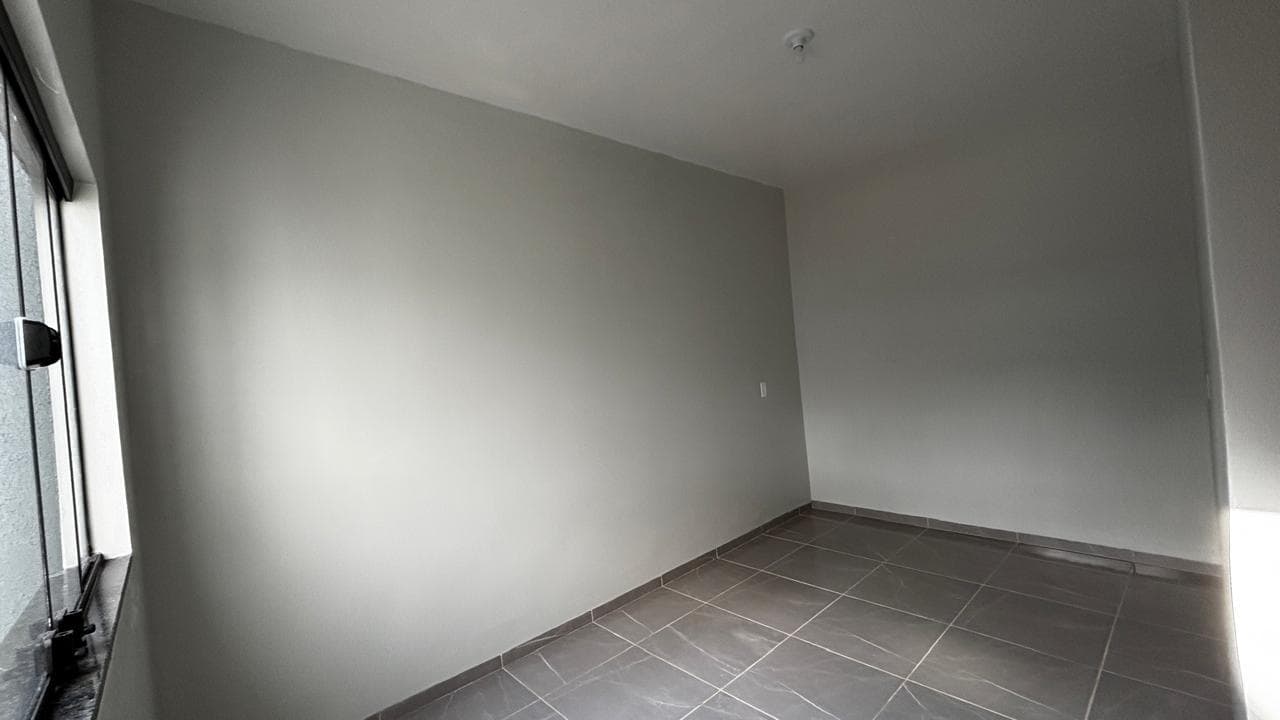 Foto 6 de 7: Casa em leilão em Toledo - PR, bairro São Francisco — IMÓVEL RESIDENCIAL COM 48,62 m² DE ÁREA CONSTRUÍDA - TOLEDO/PR