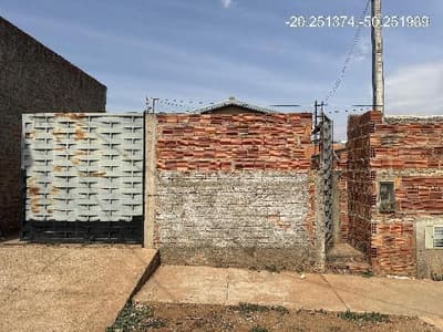 Casa em leilão em Fernandópolis - SP — Casa 47,59m² em FERNANDOPOLIS/SP