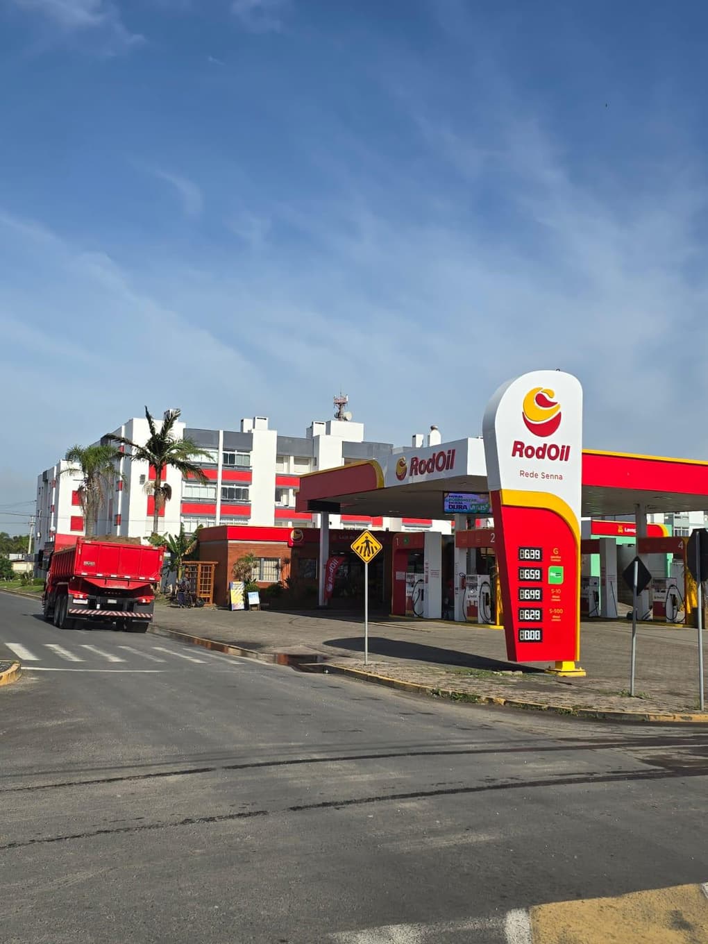 Foto 12 de 14: Comercial em leilão em Capão Da Canoa - RS — Posto de Combustível na Avenida Paraguassu, s/n , Capão Novo, Capão da Cona/RS