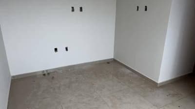 Foto 4 de 17: Casa em leilão em Cascavel - PR, bairro Interlagos — Casa 53m² | Cascavel-PR | Interlagos | Cond. Residencial Hendges I - 2 Dorms, 1 Vaga de Garagem - Financiamento até 420 Meses!