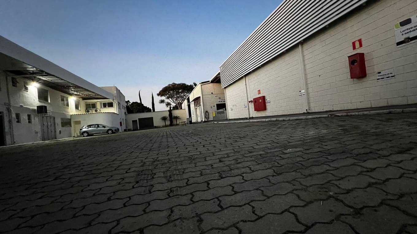 Foto 22 de 28: Comercial em leilão em Betim - MG — Imóvel Comercial 2.500m² em Betim/MG