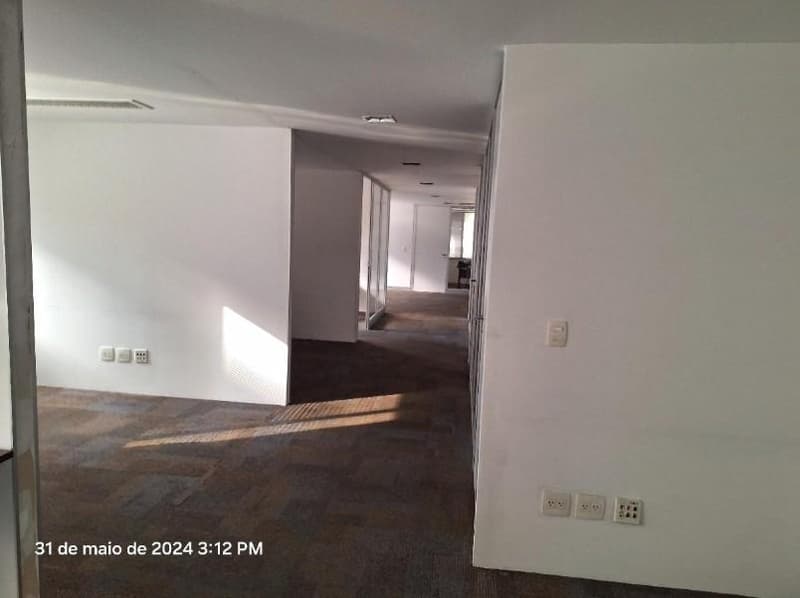 Foto 6 de 8: Comercial em leilão em São Paulo - SP, bairro Itaim Bibi — Escritório 514m², DESOCUPADO, Itaim Bibi, São Paulo/SP
