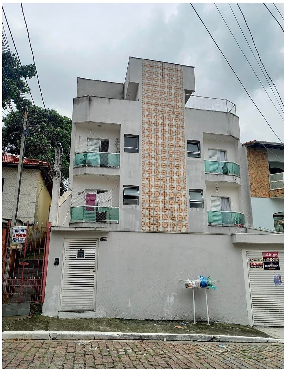 Casa em leilão em Santo André - SP, bairro Chácara Humaitá — IMÓVEL RESIDENCIAL Nº 02 - E VAGA DE GARAGEM INDETERMINADA - CONDOMINIO RESIDENCIAL GENERAL CAMARA