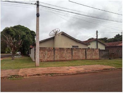 Foto 4 de 5: Casa em leilão em Laguna Carapã - MS, bairro Centro — CASA RESIDENCIAL | A.T. 220,00M² E A.C 121,09M² - CENTRO EM LAGUNA CARAPÃ/MS