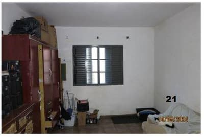 Foto 8 de 28: Casa em leilão em São Carlos - SP — Casa com área de 174,60m² e terreno com área de 300,00m² localizado na Rua Marcus Vinícius de Mello Moraes, nº 183, no loteamento Parque Santa Felícia Jardim, São Carlos/SP