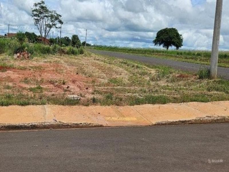 Foto 1 de 3: Terreno em leilão em Piacatu - SP, bairro Centro — Lote, 150.0 m2, Piacatu / SP