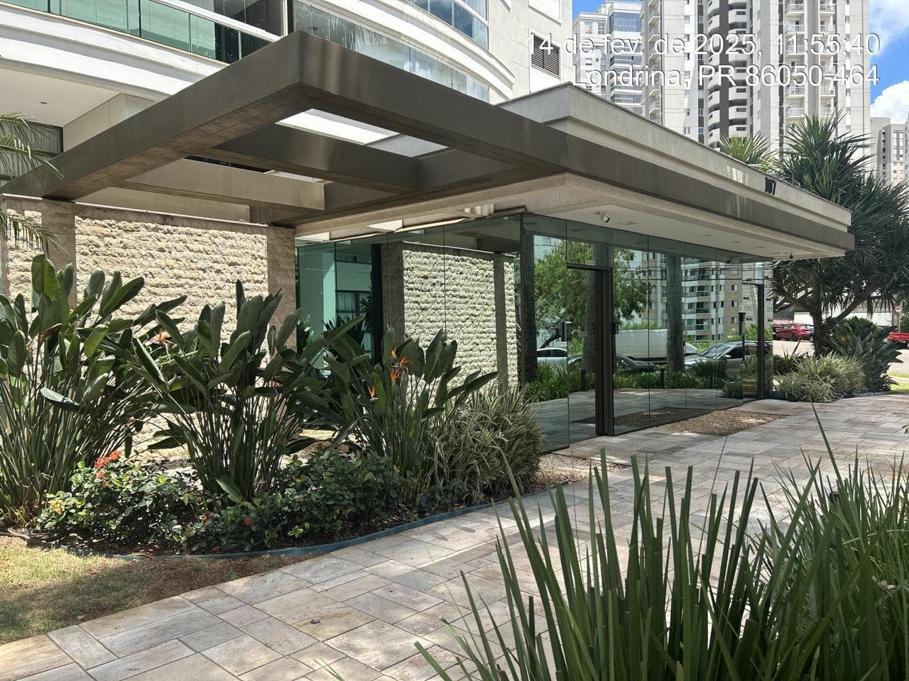 Foto 1 de 9: Apartamento em leilão em Londrina - PR — Apartamento, 18º pavimento do Edifício Maison Villa Lobos, Londrina/PR