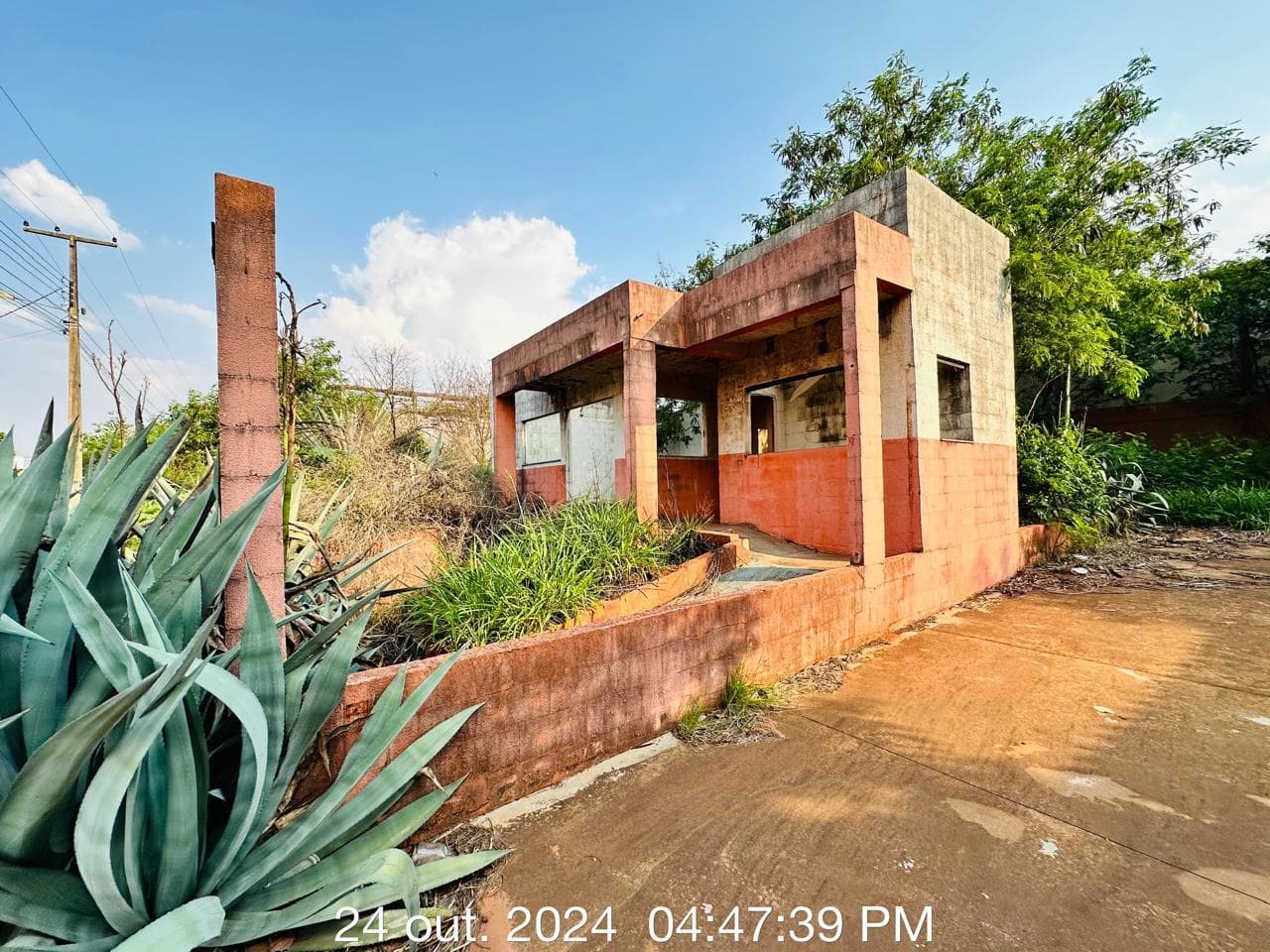 Foto 22 de 28: Comercial em leilão em Umuarama - PR — Galpão Industrial com área de 1.311m², área de terreno de 6.000m² - Umuarama/PR