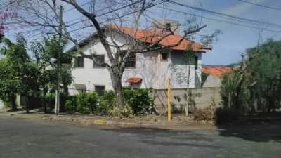 Foto 13 de 14: Casa em leilão em Umuarama - PR — Sobrado em Alvenaria com Área de 248m², área total de 390m² - Umuarama/PR