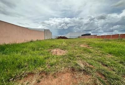 Terreno em leilão em Mariluz - PR, bairro Centro — Imóvel Urbano: Lote de Terras Sob Nº 08 a 18, Da Quadra Nº B-14, do Loteamento Jardim Bomfim em Mariluz/PR