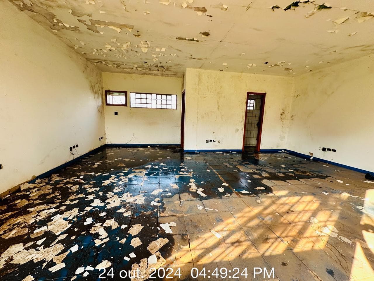 Foto 20 de 28: Comercial em leilão em Umuarama - PR — Galpão Industrial com área de 1.311m², área de terreno de 6.000m² - Umuarama/PR