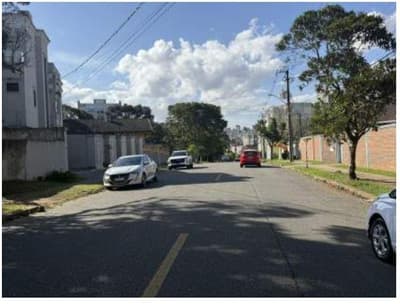 Foto 14 de 26: Terreno em leilão em Curitiba - PR, bairro Água Verde — Direitos que os executados possuem sobre a parte ideal correspondente a 25% do terreno com área de 654.00m2, sem benfeitorias - Bairro Água Verde - Curitiba/PR.