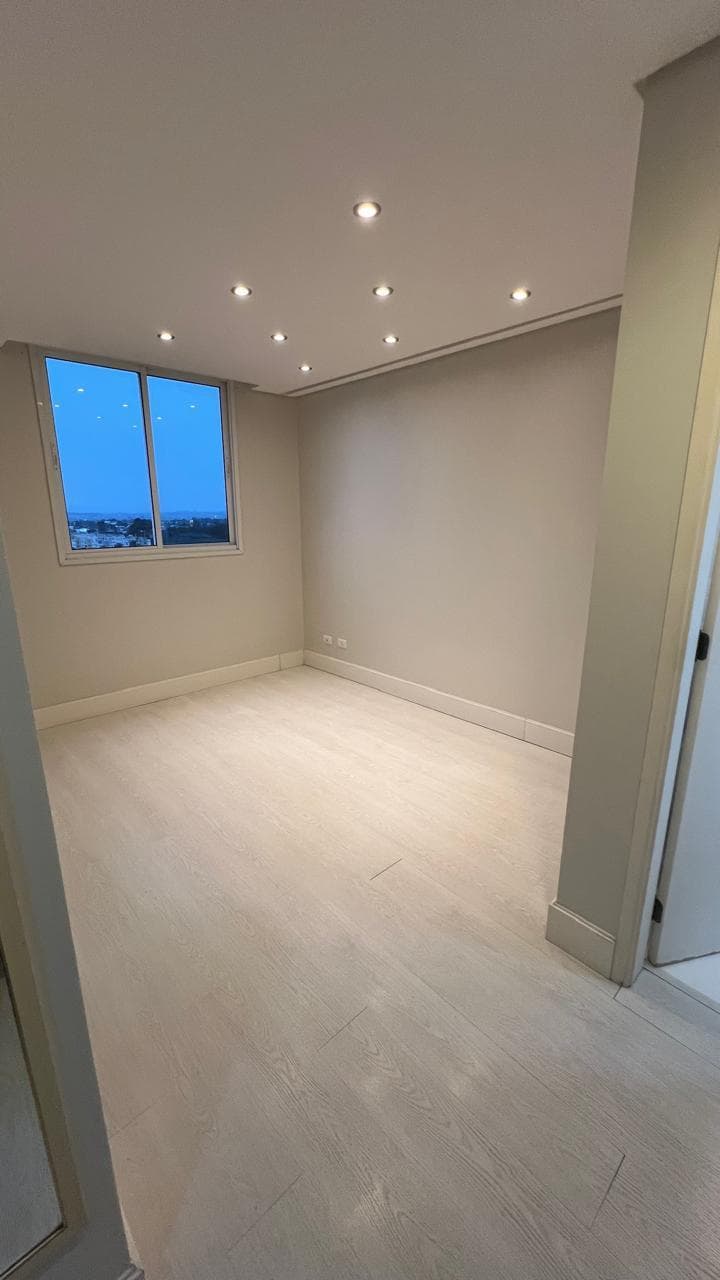 Foto 4 de 19: Apartamento em leilão em Curitiba - PR, bairro Capão Raso — Apartamento 3 Quartos c/ Suíte e 2 Vagas 77,68 m² Capão Raso Curitiba/PR