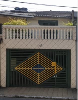 Foto 1 de 2: Casa em leilão em São Paulo - SP, bairro Vila Formosa — Sobrado e terreno no bairro Vila Formosa, com área construída de 204m² e terreno de 110,25m²