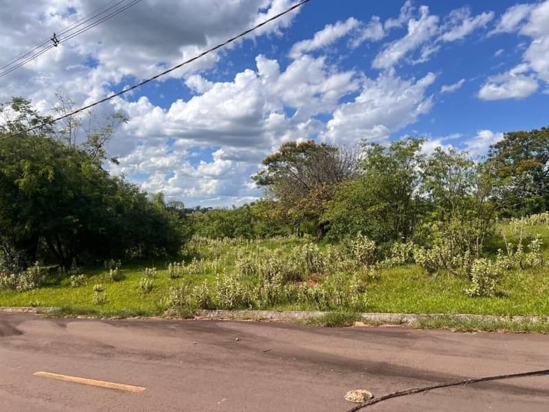 Foto 3 de 6: Terreno em leilão em Pérola - PR — Terreno 831m² | Pérola-PR - Pagamento Somente à Vista!