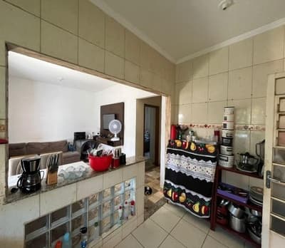Foto 4 de 10: Casa em leilão em Lorena - SP — IMÓVEL RESIDENCIAL EM LORENA/SP