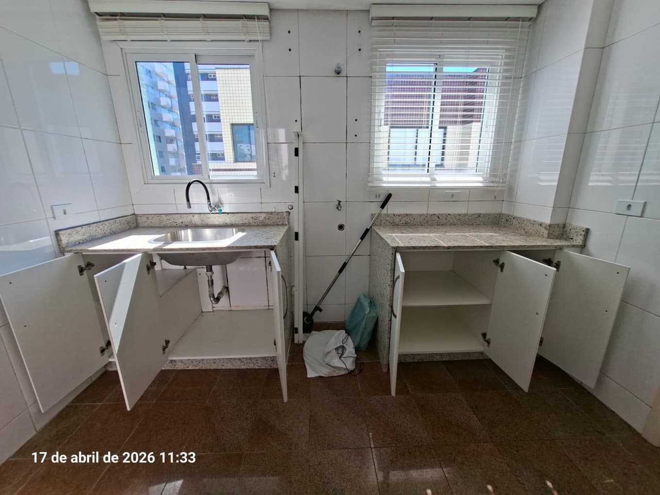 Foto 24 de 61: Apartamento em leilão em Matinhos - PR, bairro Caiobá — Apartamento cobertura, 300,14m² área privativa, vaga de garagem, Edif Costa Allegra, Av Atlântica 2400, Caiobá/PR - R Macedo/PR